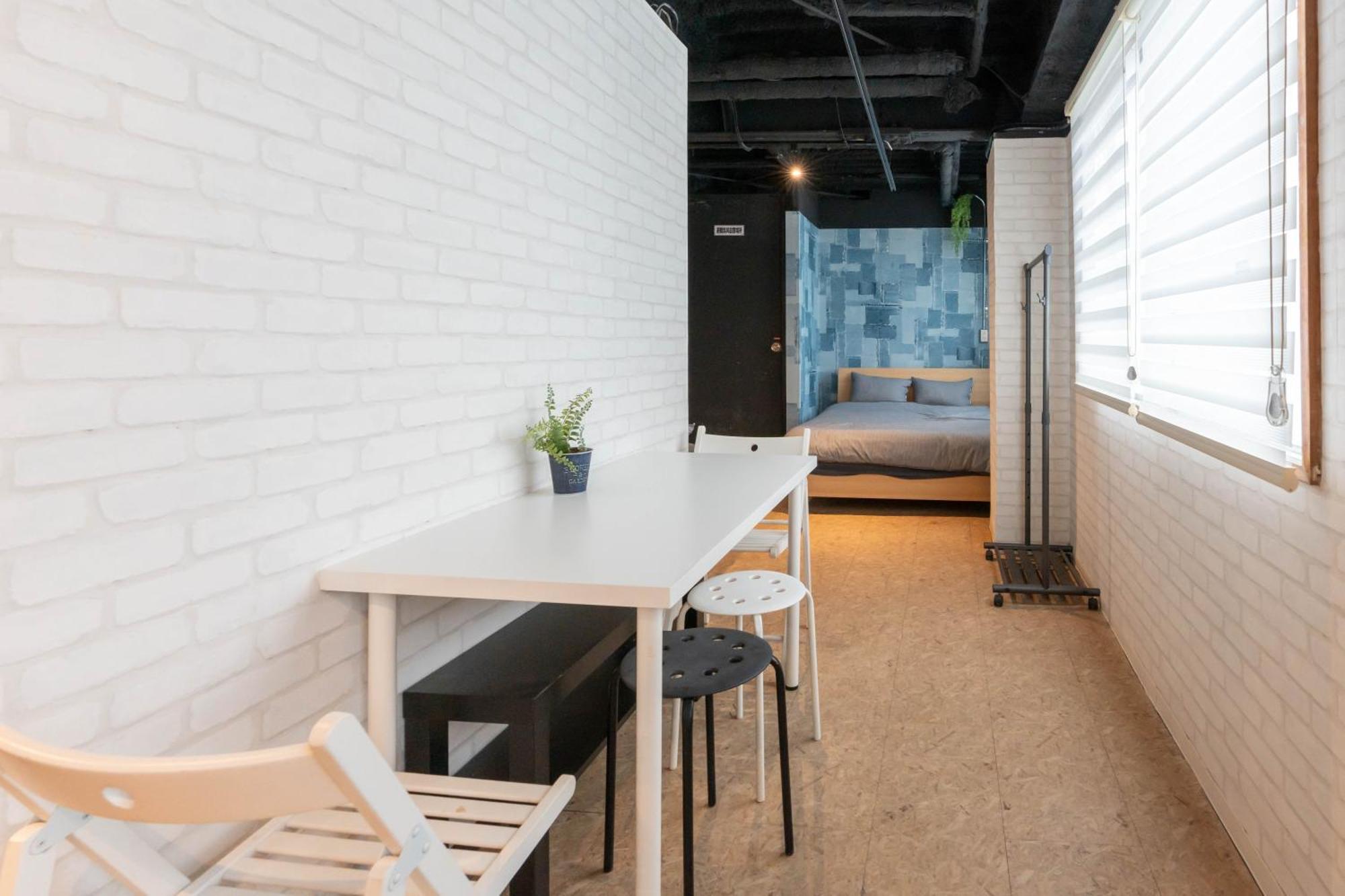 U.House Aparthotel Osaka Bilik gambar